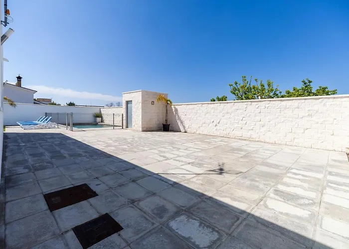 Olivares * كونيل ذي لا فرونتيرا